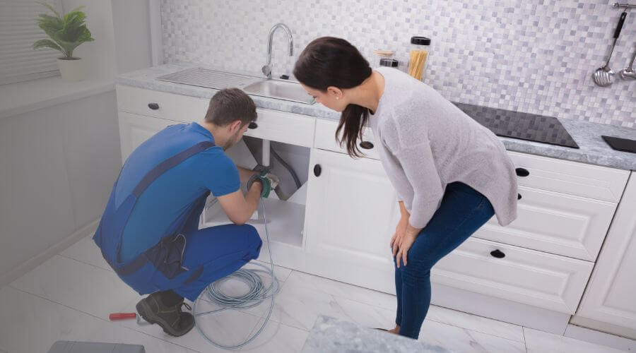 Local tankless water heater installation in Stonefort, IL